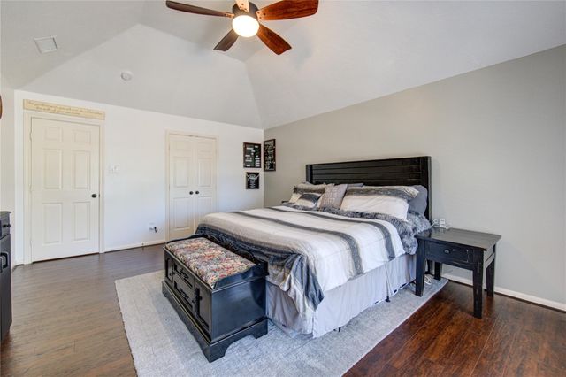 4007 Perry Knoll Court, Sugar Land, TX 77479