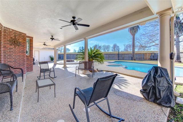 4007 Perry Knoll Court, Sugar Land, TX 77479