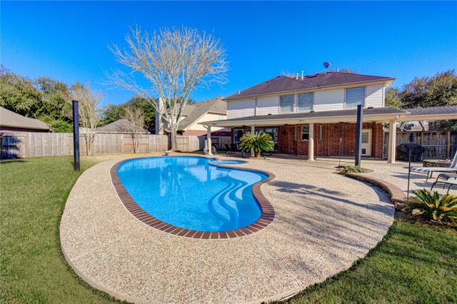 4007 Perry Knoll Court, Sugar Land, TX 77479