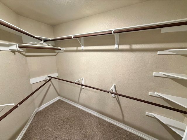 1039 S Anderson Street, Angleton, TX 77515