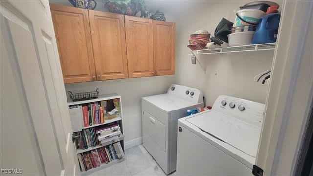 1865 Concordia Lake CIR 402, Cape Coral, FL 33909