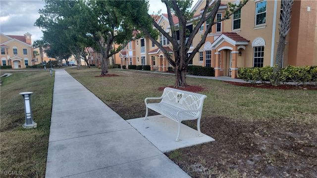 1865 Concordia Lake CIR 402, Cape Coral, FL 33909