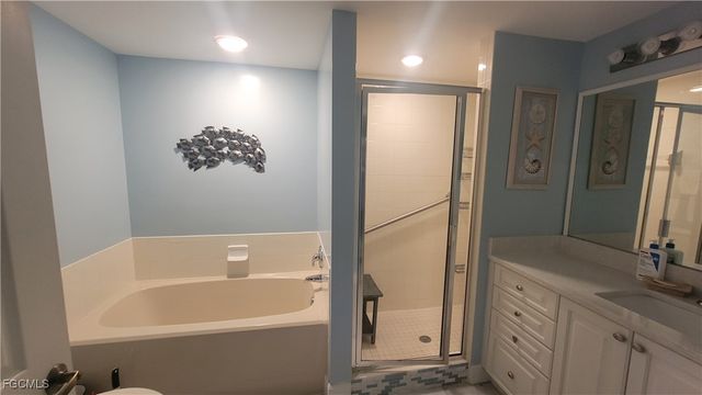 1865 Concordia Lake CIR 402, Cape Coral, FL 33909