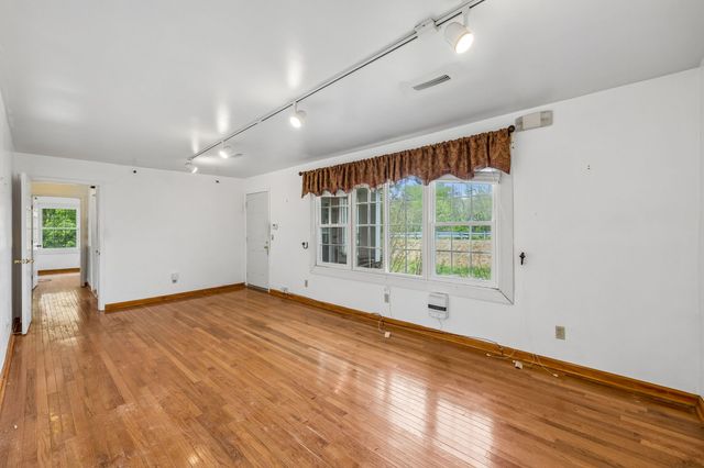 1031 College Ave, Nashville, TN 37209