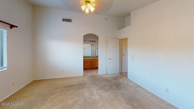 932 W Brave River Place, Tucson, AZ 85704