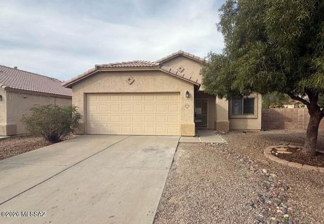 932 W Brave River Place, Tucson, AZ 85704