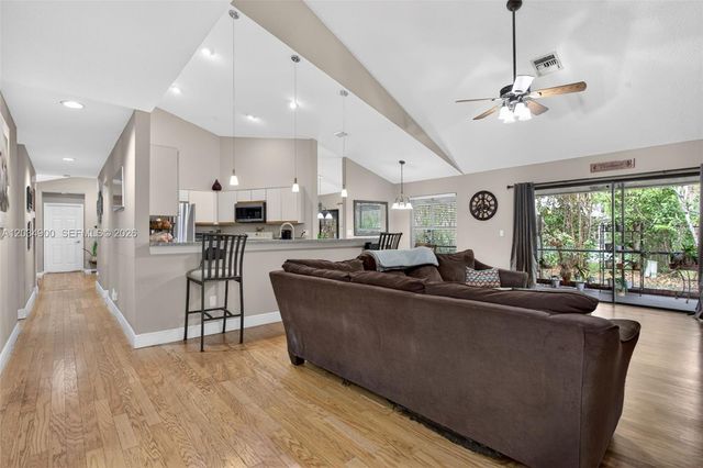 5115 NW 51st Ave, Coconut Creek, FL 33073
