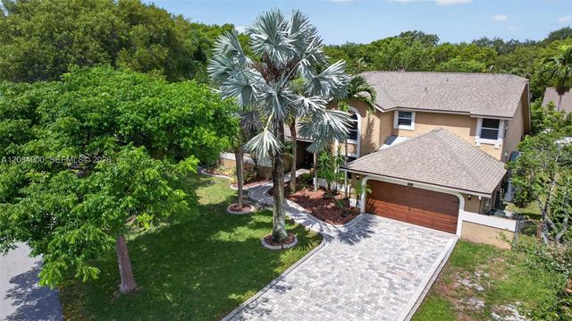 5115 NW 51st Ave, Coconut Creek, FL 33073