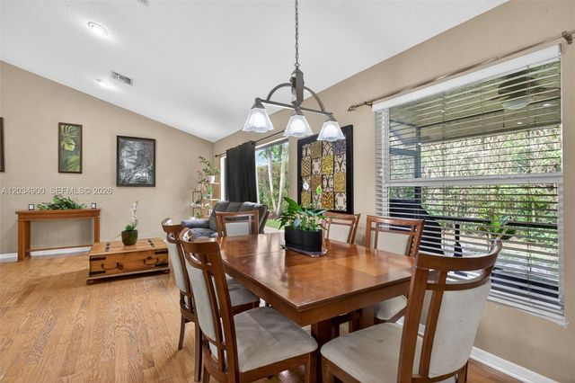 5115 NW 51st Ave, Coconut Creek, FL 33073