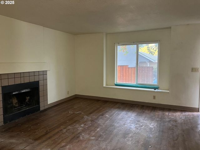 19901 Sw MEADOWBROOK Ct, Beaverton, OR 97078