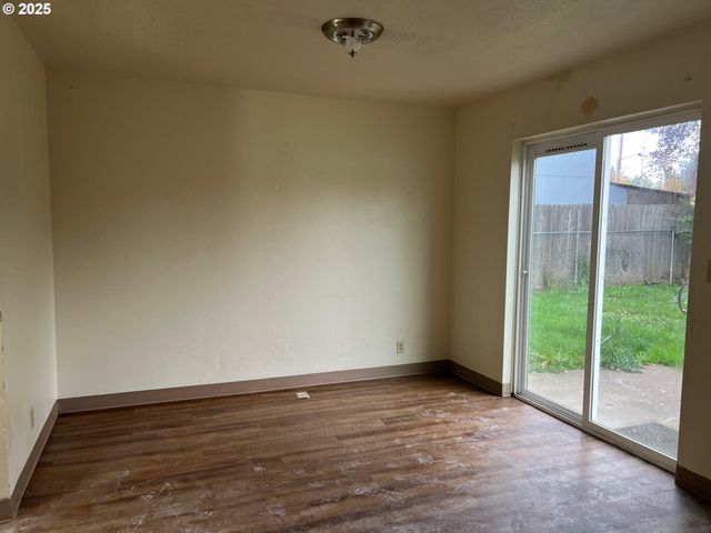 19901 Sw MEADOWBROOK Ct, Beaverton, OR 97078