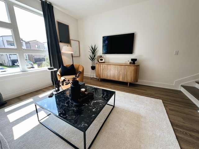 542 Southgate Ave Apt 203, Nashville, TN 37203