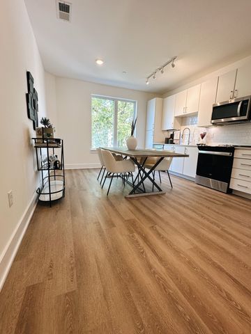 542 Southgate Ave Apt 203, Nashville, TN 37203