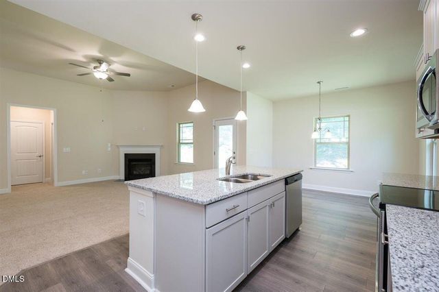 99 High Hampton Way, Fuquay Varina, NC 27526