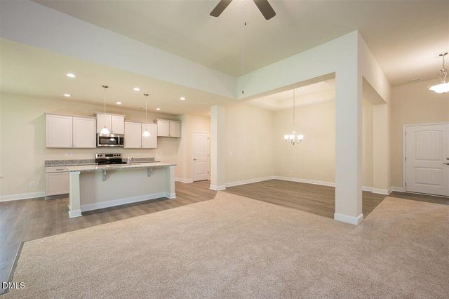 99 High Hampton Way, Fuquay Varina, NC 27526