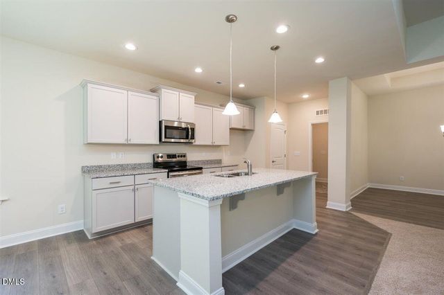 99 High Hampton Way, Fuquay Varina, NC 27526