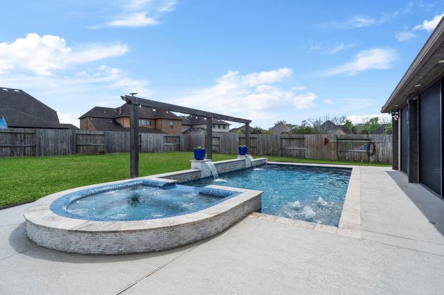 2610 Lazy Vine Lane, Missouri City, TX 77459