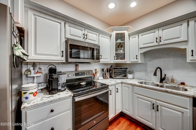 895 Woodlawn Rd 3, Bardstown, KY 40004