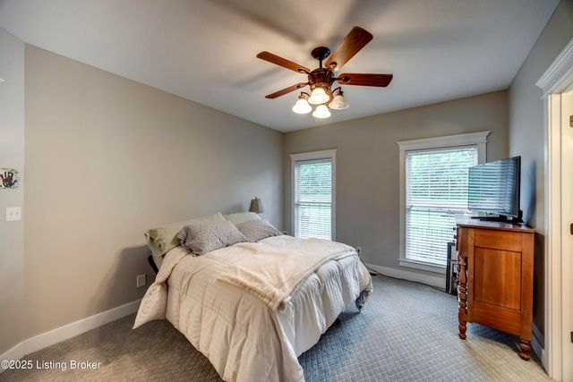 895 Woodlawn Rd 3, Bardstown, KY 40004