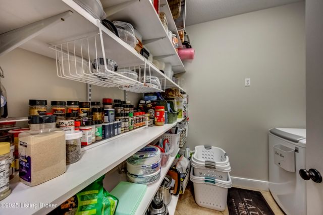 895 Woodlawn Rd 3, Bardstown, KY 40004