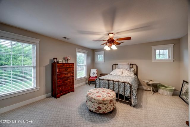 895 Woodlawn Rd 3, Bardstown, KY 40004