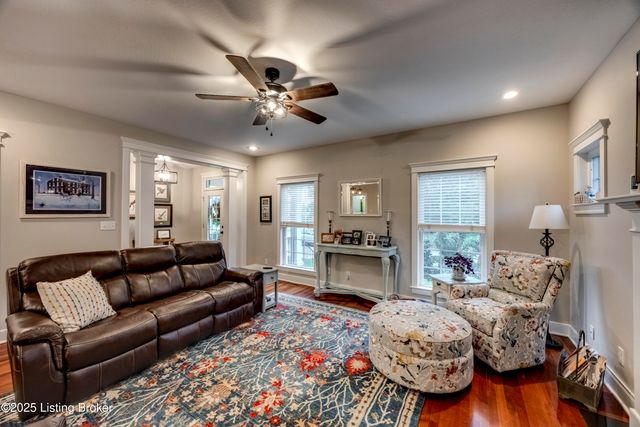 895 Woodlawn Rd 3, Bardstown, KY 40004