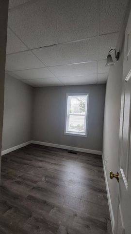 273 West Sixth 273, Lowell, MA 01850