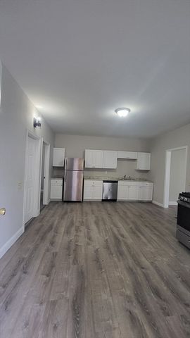 273 West Sixth 273, Lowell, MA 01850