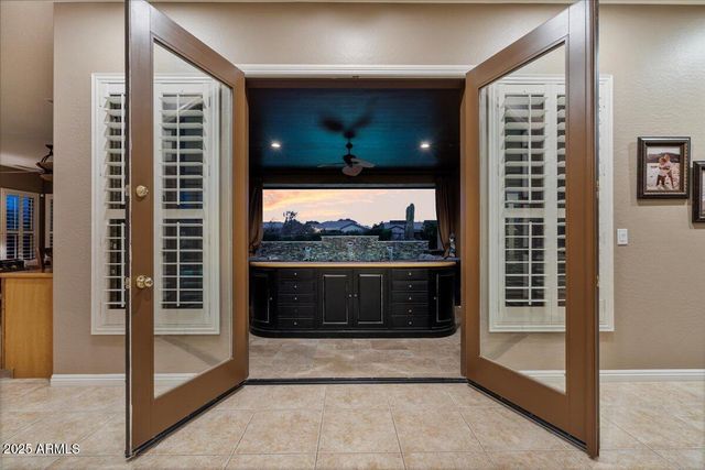 2237 W TWAIN Drive, Anthem, AZ 85086