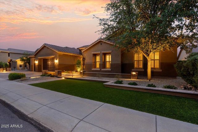 2237 W TWAIN Drive, Anthem, AZ 85086