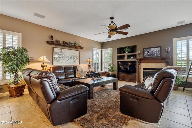 2237 W TWAIN Drive, Anthem, AZ 85086