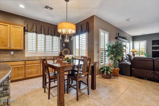 2237 W TWAIN Drive, Anthem, AZ 85086