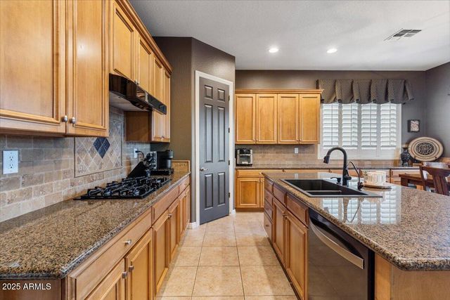 2237 W TWAIN Drive, Anthem, AZ 85086