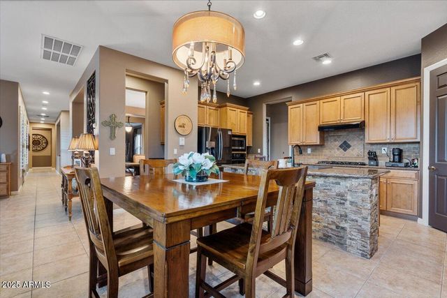 2237 W TWAIN Drive, Anthem, AZ 85086