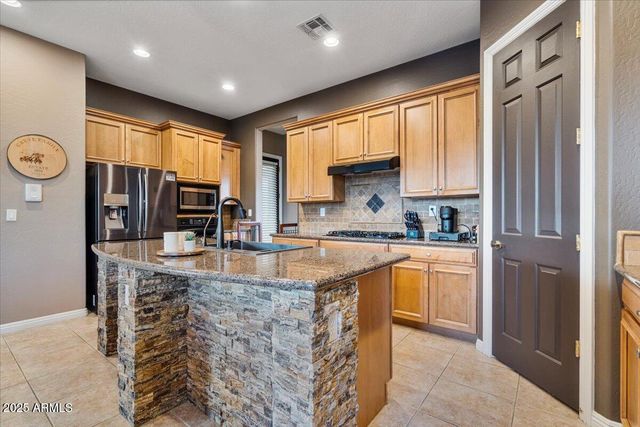 2237 W TWAIN Drive, Anthem, AZ 85086