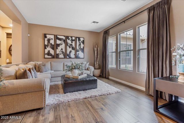 2237 W TWAIN Drive, Anthem, AZ 85086