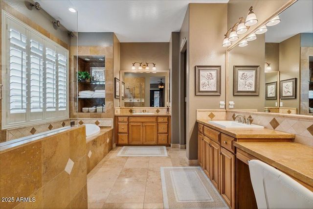 2237 W TWAIN Drive, Anthem, AZ 85086