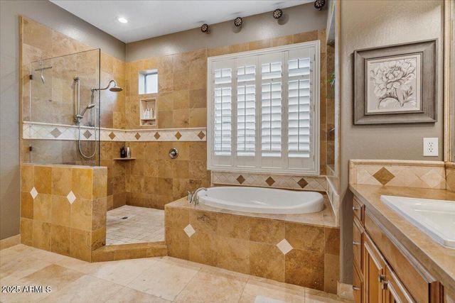 2237 W TWAIN Drive, Anthem, AZ 85086