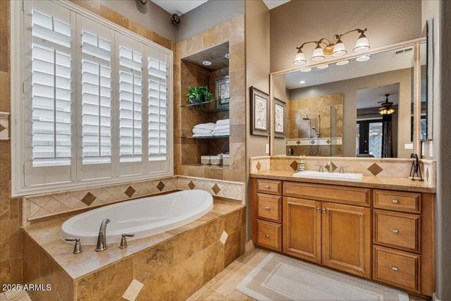 2237 W TWAIN Drive, Anthem, AZ 85086