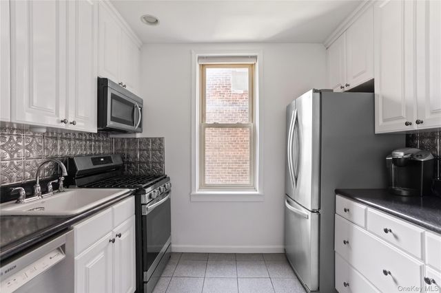 43-10 48th Avenue 5R, Woodside, NY 11377