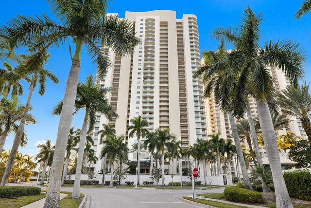 3000 OASIS GRAND BOULEVARD 1002, Fort Myers, FL 33916