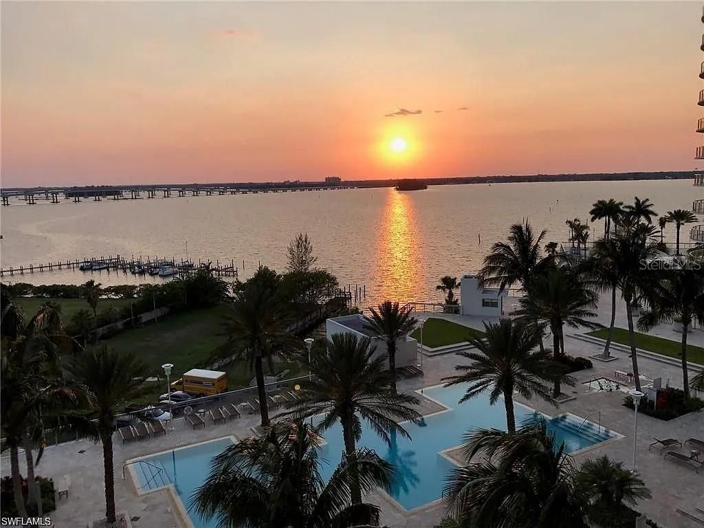 3000 OASIS GRAND BOULEVARD 1002, Fort Myers, FL 33916