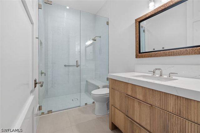 2231 Forrest LN, Naples, FL 34102