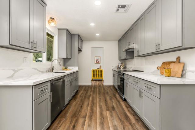 16098 Wild Oak Ranch Rd, Grass Valley, CA 95949