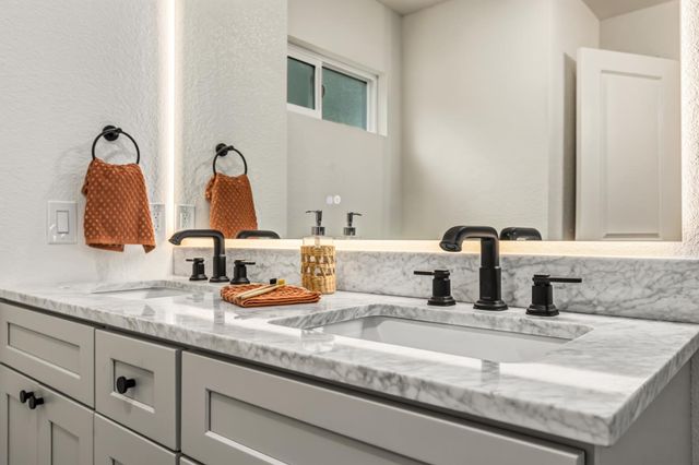 16098 Wild Oak Ranch Rd, Grass Valley, CA 95949