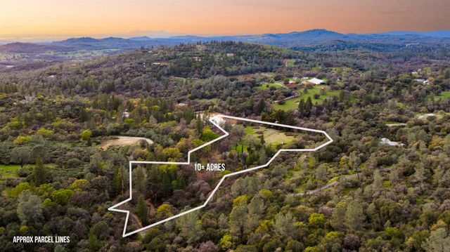 16098 Wild Oak Ranch Rd, Grass Valley, CA 95949