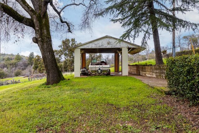 16098 Wild Oak Ranch Rd, Grass Valley, CA 95949