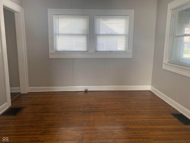 4202 Carrollton Avenue, Indianapolis, IN 46205