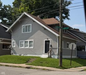 4202 Carrollton Avenue, Indianapolis, IN 46205