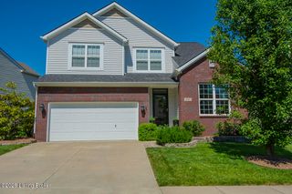 12521 Deer Lake Ln, Louisville, KY 40299